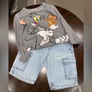 H&M boy’s Denim Cargo Jeans - Light Blue with Tom & Jerry’s long sleeve shirt